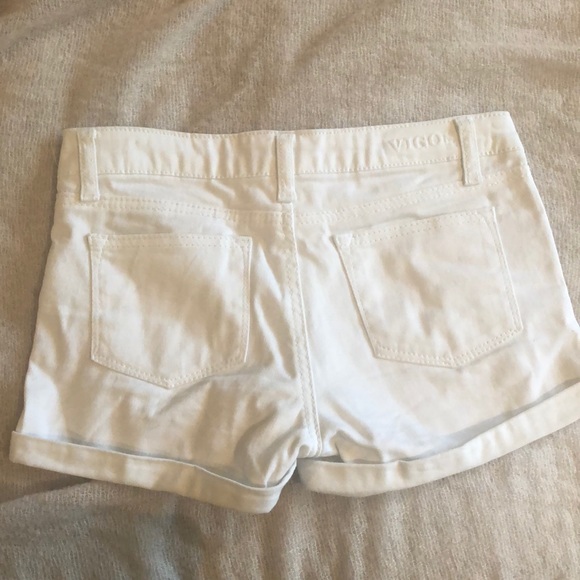 Shorts - Picture 3 of 4